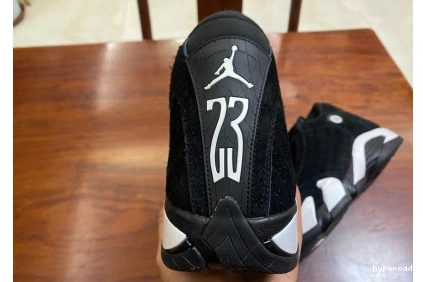 Hyperoad White Jordan University Red” 14 “Black 1105